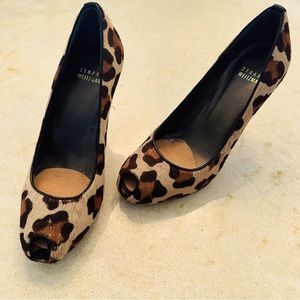 Stuart Weitzman Heels 👠 Leopard print in size 6 1/2 M